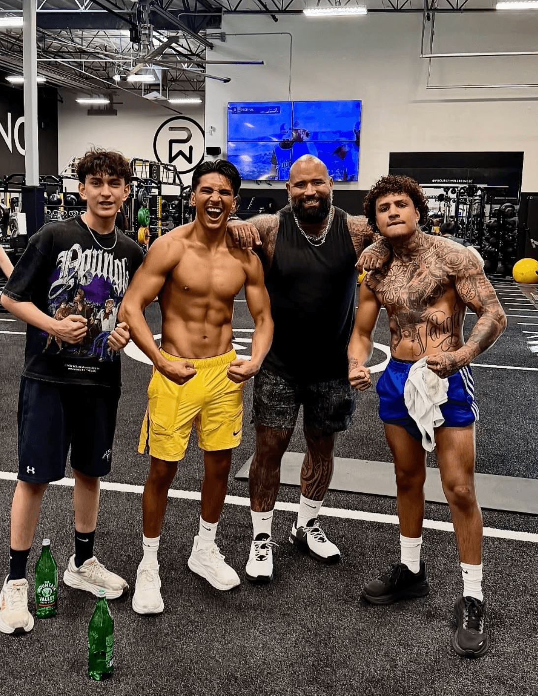 Pro boxers training at Project Wellbeing